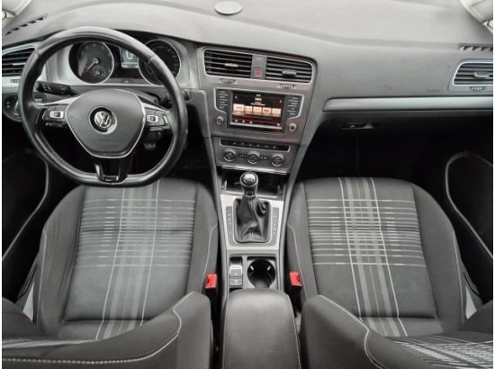 2015 Volkswagen Golf VII Lim. Lounge BMT