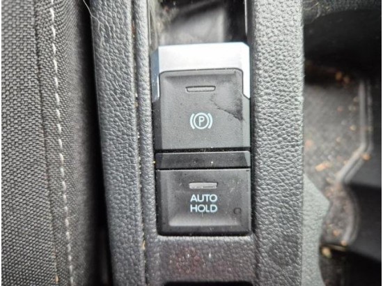 2025 Volkswagen T-Roc Life