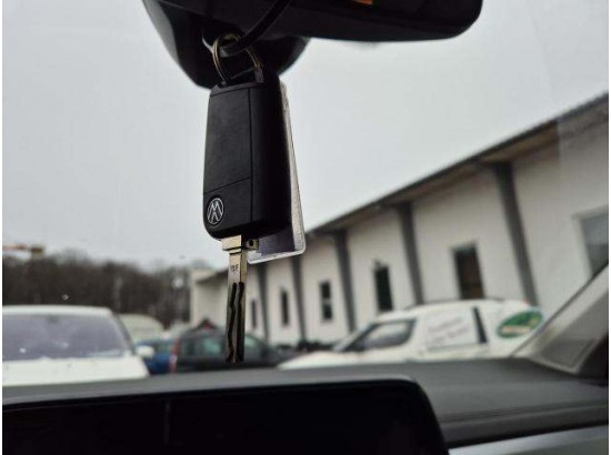 2025 Volkswagen T-Roc Life