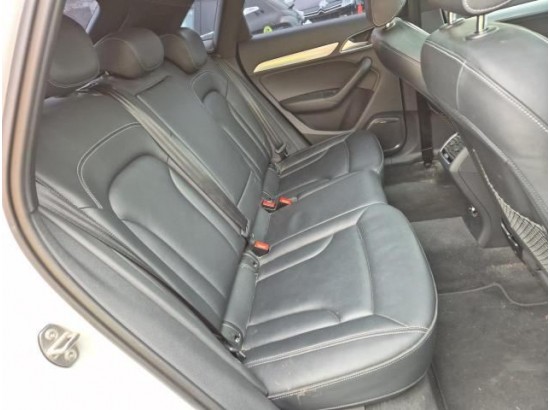 2016 Audi RS Q3 2.5 TFSI quattro performance