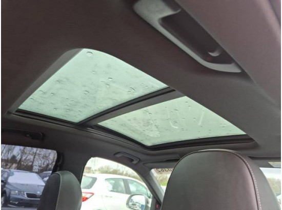 2016 Audi RS Q3 2.5 TFSI quattro performance