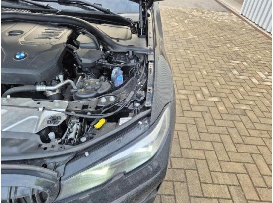 2021 BMW 3er Touring 318i Advantage