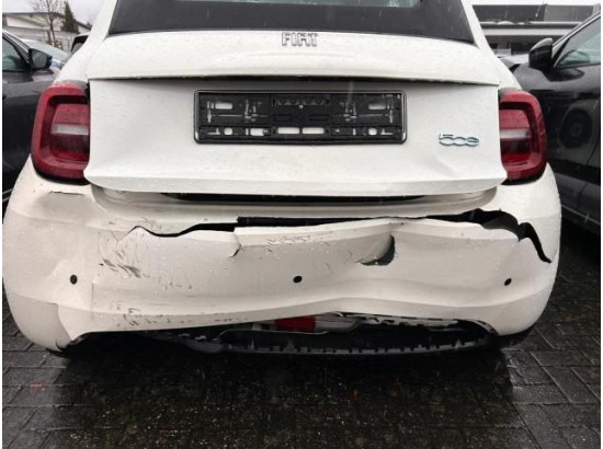 2023 FIAT 500 E Basis