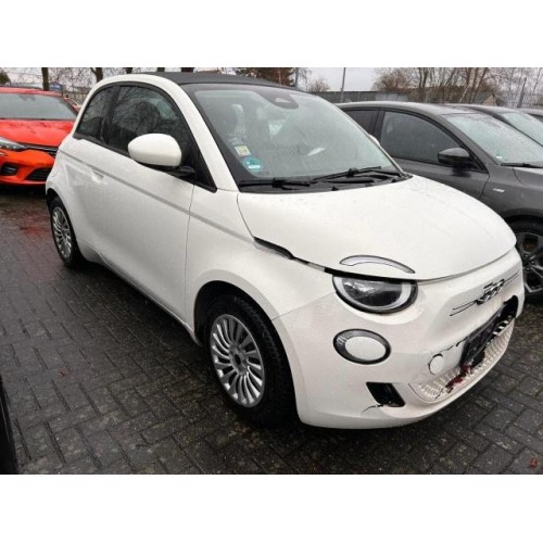 2023 FIAT 500 E Basis