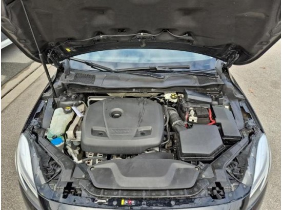 2017 Volvo V40 Momentum