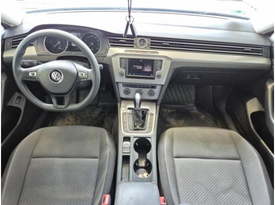 2016 Volkswagen Passat Variant Trendline BMT/Start-Stopp