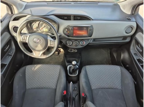 2015 Toyota Yaris Comfort