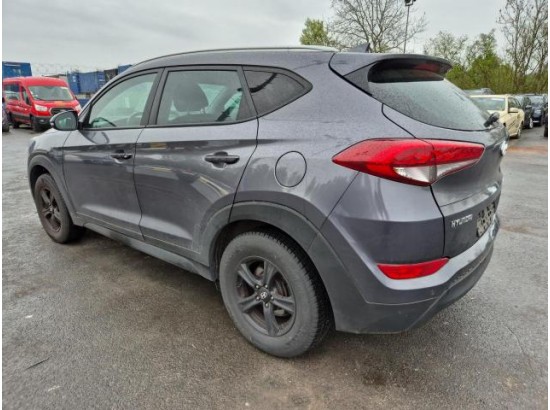2015 Hyundai Tucson blue Intro Edition 2WD