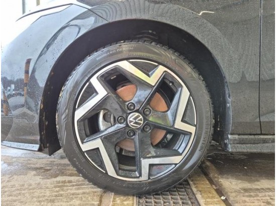 2025 Volkswagen Golf VIII Lim. 1.5 TSI 110 kW R-Line