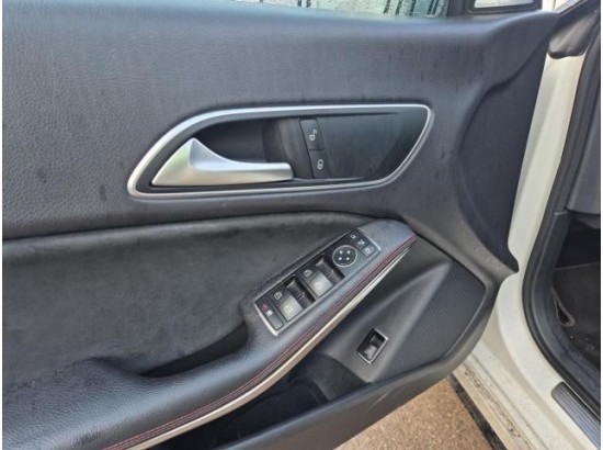 2015 Mercedes-Benz CLA -Klasse Shooting Brake CLA 45 AMG 4Matic