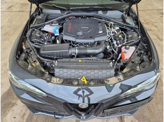 2025 Alfa Romeo Giulia Veloce Q4