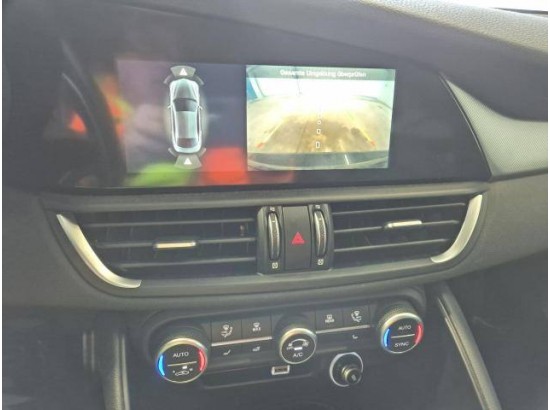 2025 Alfa Romeo Giulia Veloce Q4