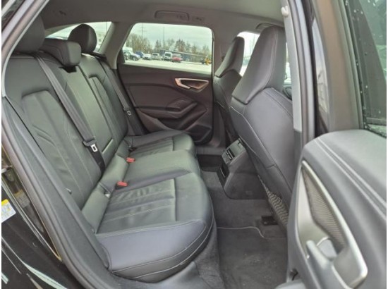 2025 Audi A5 Avant TDI 150 kW edition one