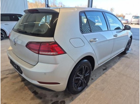 2018 Volkswagen Golf VII Lim. Trendline BMT/Start-Stopp