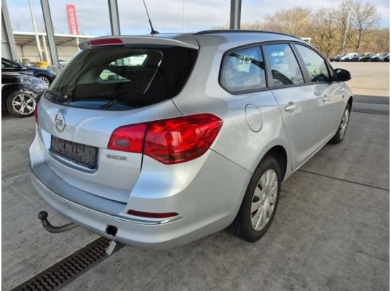 2015 Opel Astra J Sports Tourer Selection