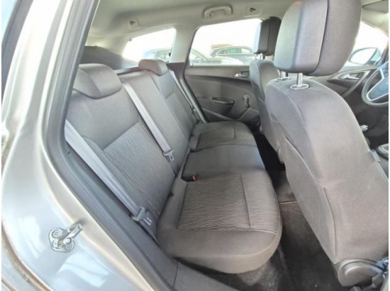 2015 Opel Astra J Sports Tourer Selection