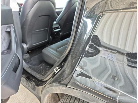 2022 Tesla Model Y Long Range Dual AWD