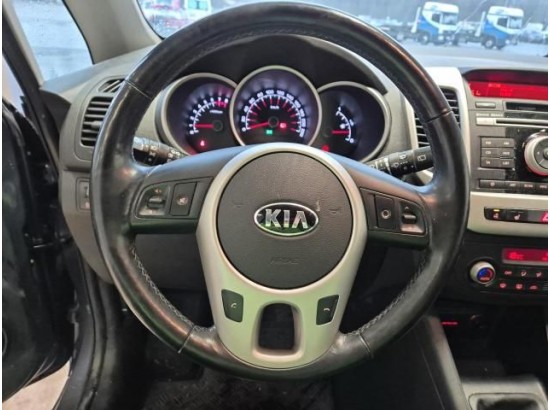 2017 Kia Venga Dream Team