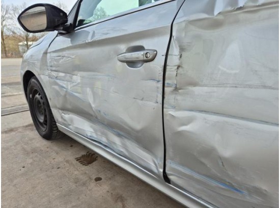 2023 Opel Corsa F Elegance