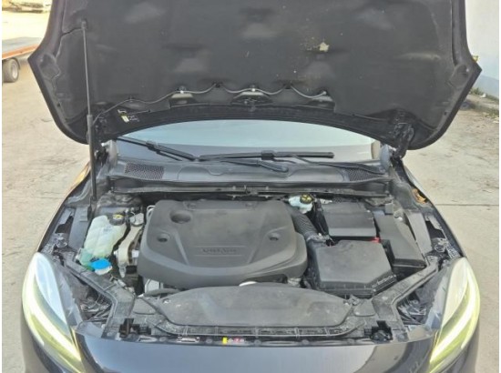 2017 Volvo V40 Cross Country Plus