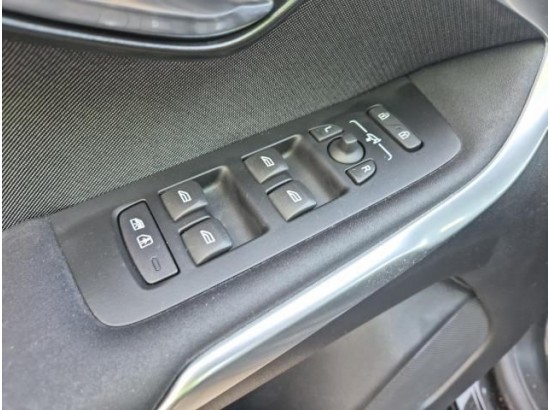 2017 Volvo V40 Cross Country Plus