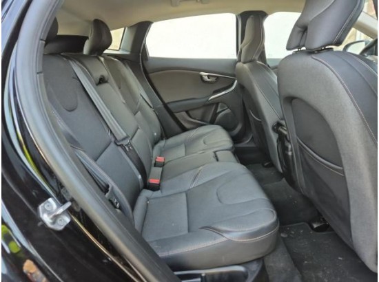 2017 Volvo V40 Cross Country Plus