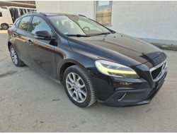 2017 Volvo V40 Cross Country Plus