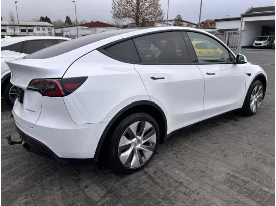 2024 Tesla Model Y Long Range Dual AWD
