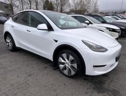 2024 Tesla Model Y Long Range Dual AWD