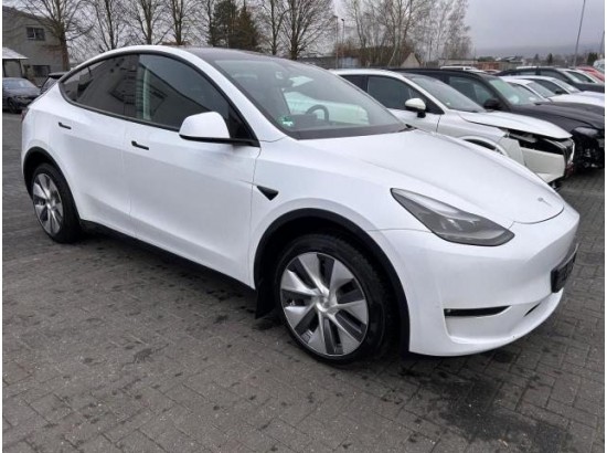 2024 Tesla Model Y Long Range Dual AWD