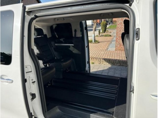 2021 Opel Zafira Life Tourer M