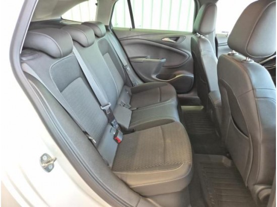 2016 Opel Astra Sports Tourer