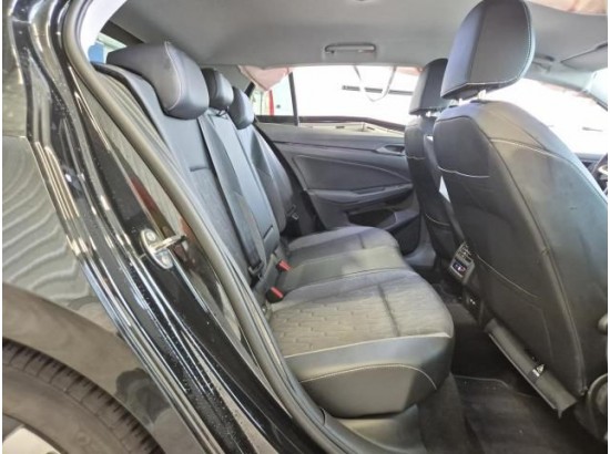 2025 Volkswagen Golf VIII Lim. 1.5 TSI 85 kW Goal