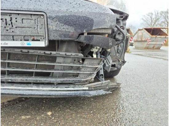 2015 Volkswagen Golf VII Lim. Lounge BMT