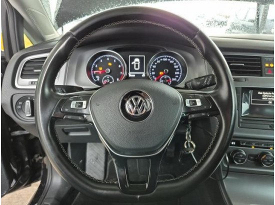 2015 Volkswagen Golf VII Lim. Lounge BMT
