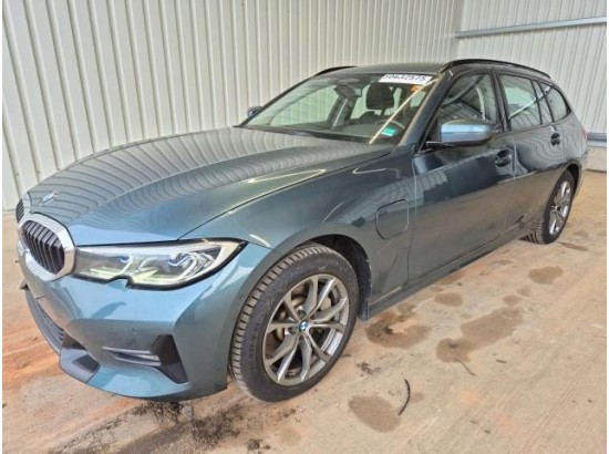2020 BMW 3er Touring 330e xDrive Sport Line