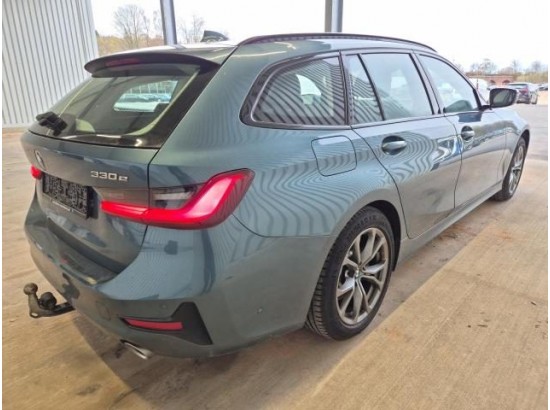 2020 BMW 3er Touring 330e xDrive Sport Line