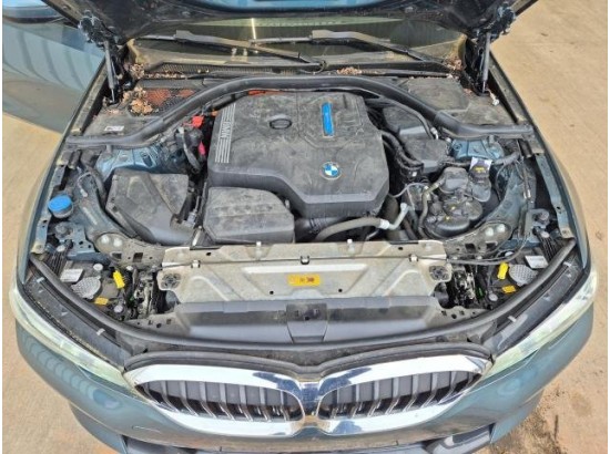 2020 BMW 3er Touring 330e xDrive Sport Line