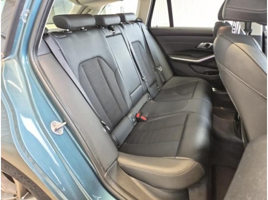 2020 BMW 3er Touring 330e xDrive Sport Line