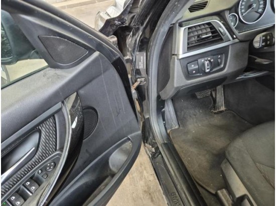 2018 BMW 3er Touring 320i Advantage