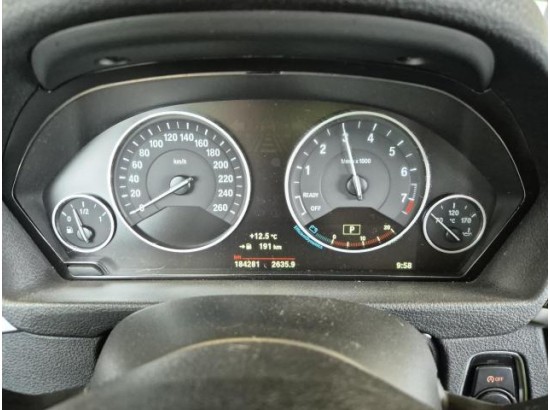 2018 BMW 3er Touring 320i Advantage
