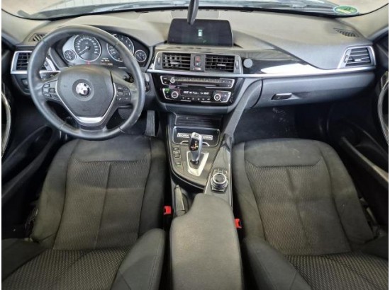 2018 BMW 3er Touring 320i Advantage