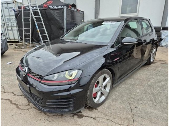 2016 Volkswagen Golf VII Lim. GTI Performance BMT