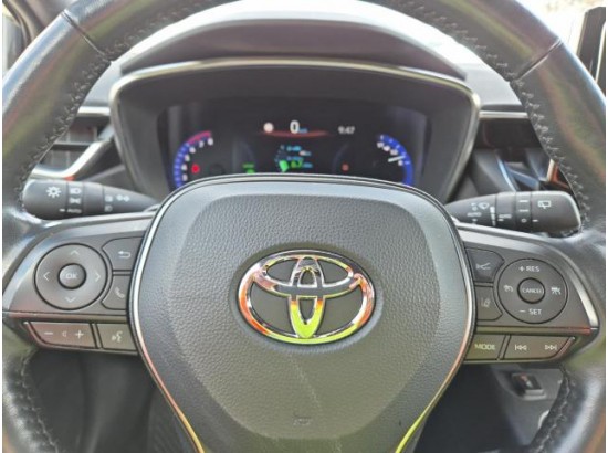 2022 Toyota Corolla Touring Sports Hybrid Team D