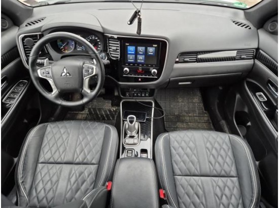 2020 Mitsubishi Outlander PHEV Plus Spirit 4WD