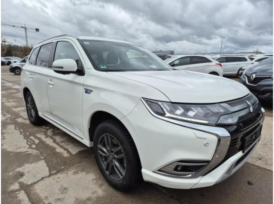 2020 Mitsubishi Outlander PHEV Plus Spirit 4WD
