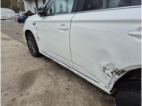 2020 Mitsubishi Outlander PHEV Plus Spirit 4WD