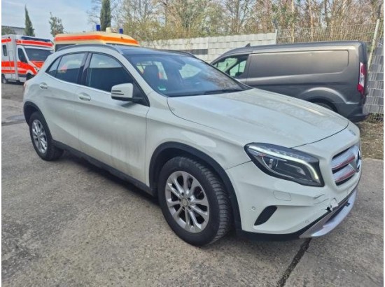 2016 Mercedes-Benz GLA -Klasse GLA 200 Score