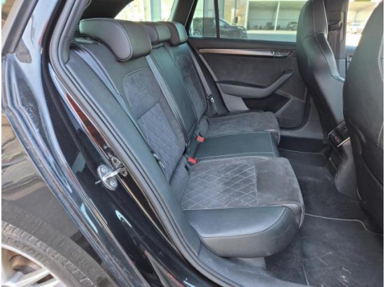 2022 Skoda Superb Combi Sportline iV