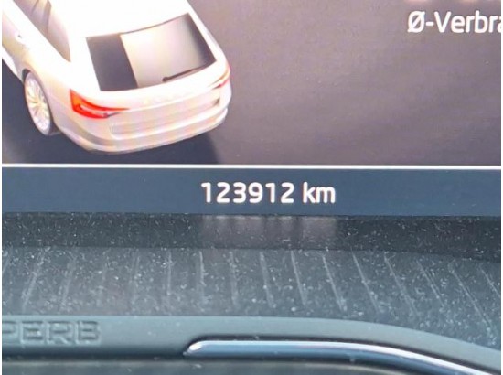 2022 Skoda Superb Combi Sportline iV